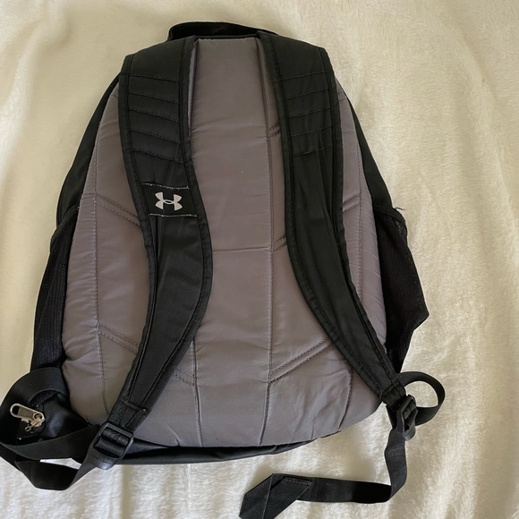 Under Armour Backpack - Picture 2 of 5
